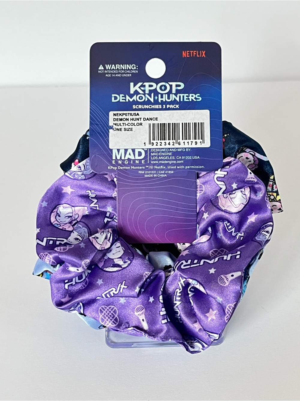 KPop Demon Hunters 3-Pack Satin Hair Scrunchies Set - Picture 4 of 6